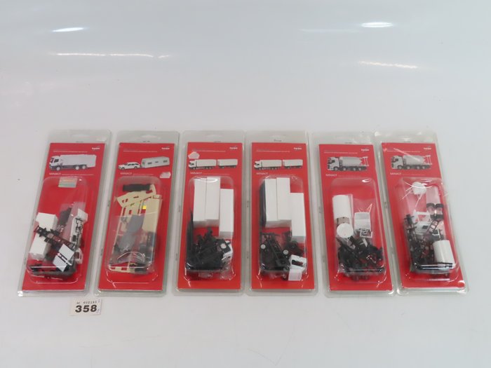 Image 2 of Herpa H0 - Scenery - 6 Construction kits of trucks and car with large trailer