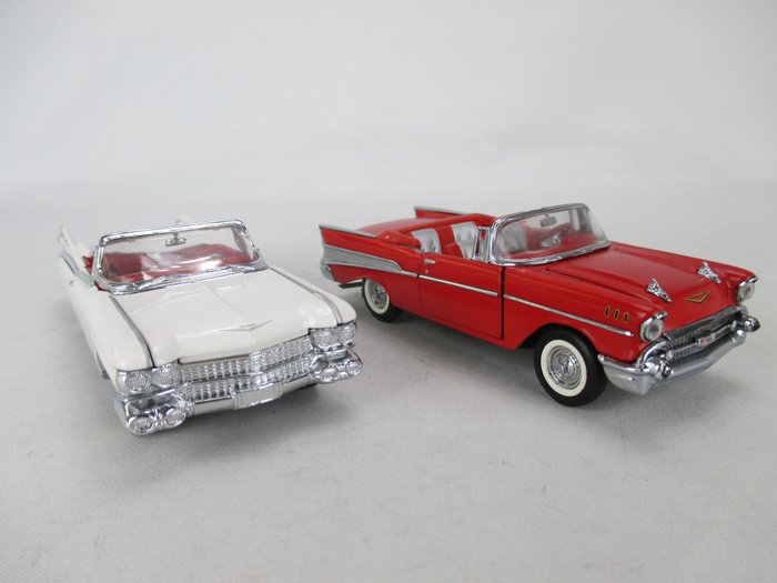 Preview of the first image of Franklin Mint - 1:43 - 2 Cadillac Eldorado Biarritz - Chevrolet Bel Air.