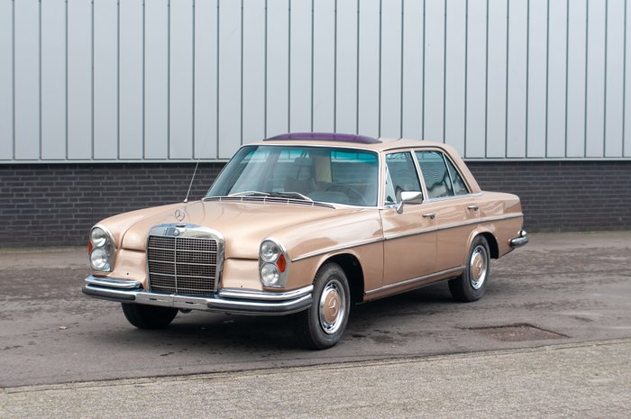 Preview of the first image of Mercedes-Benz - 280 SE 3.5 - 1971.