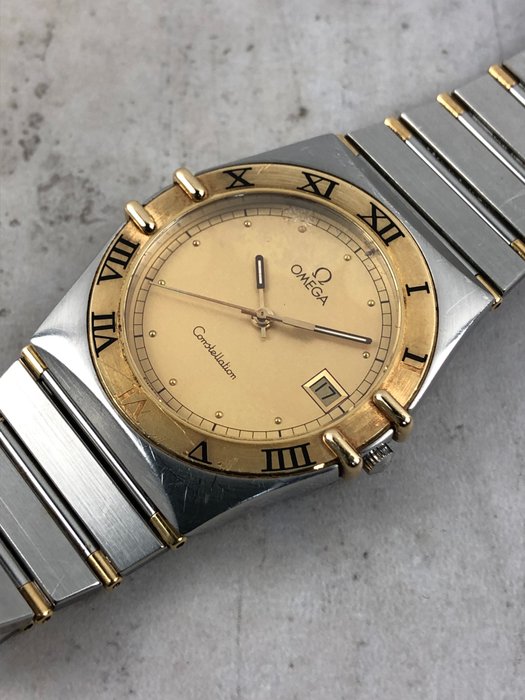 Preview of the first image of Omega - Constellation Date - Men - 1990-1999.