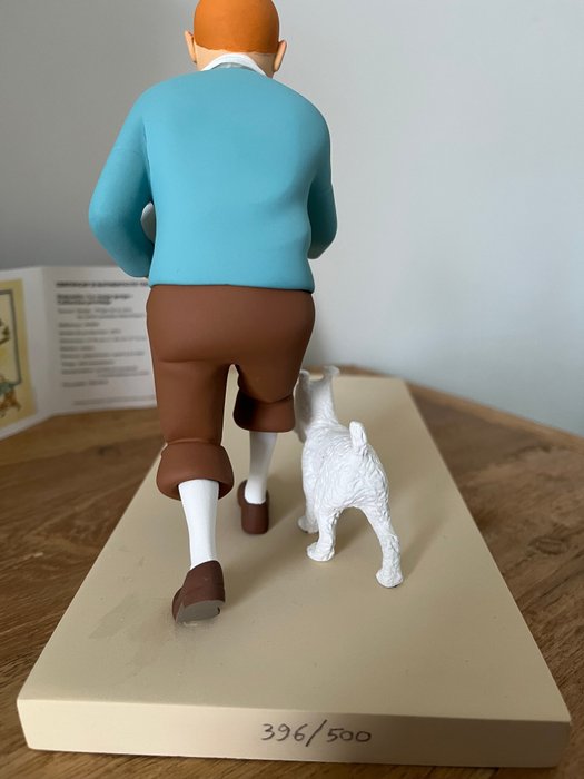 Image 3 of Tintin - Statuette Moulinsart 44009 - Le Rouge Gorge - (2013)