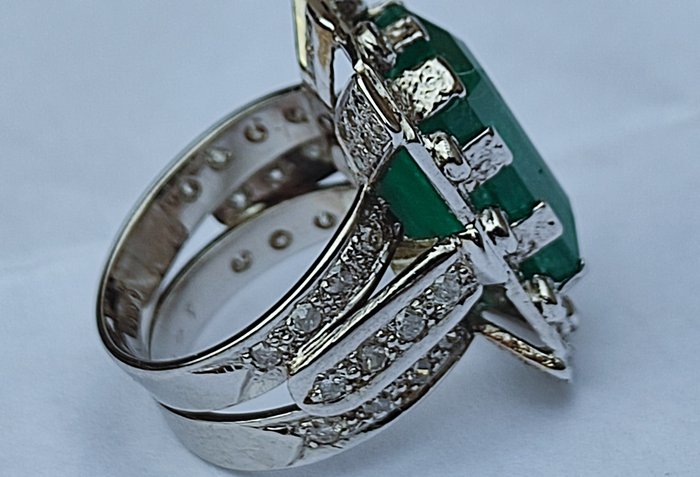 Image 3 of 14 kt. White gold - Ring - 15.18 ct Emerald - Diamonds