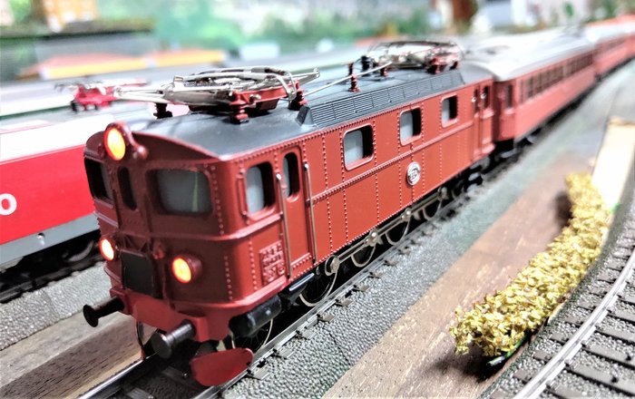 Preview of the first image of Märklin H0 - 3030 - Electric locomotive - Day 884 - SJ.