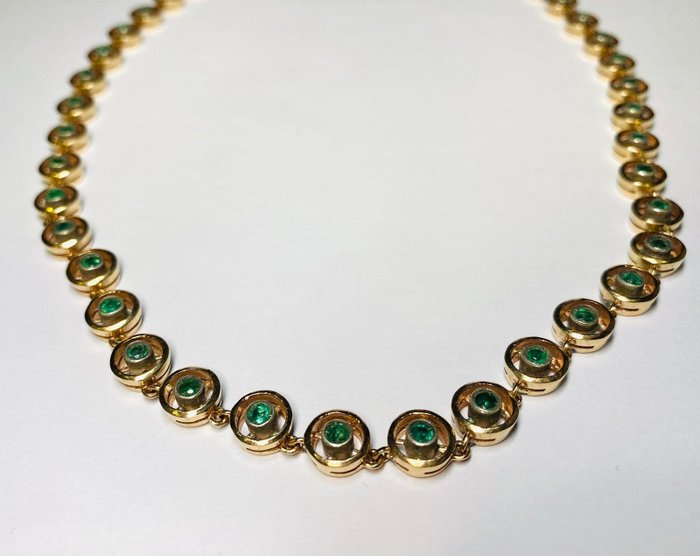 Preview of the first image of 14 kt. Gold - Necklace - 4.00 ct Emerald.
