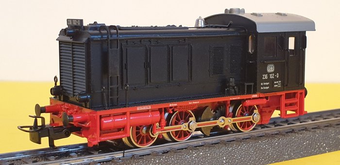Preview of the first image of Märklin H0 - 3146 - Diesel locomotive - Class 236 102-0 - DB.