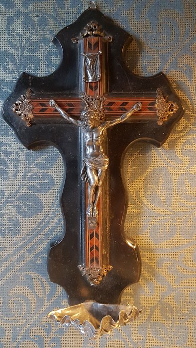 Image 3 of Cross, Figurine (2) - wood, zinc - Late 19th century
