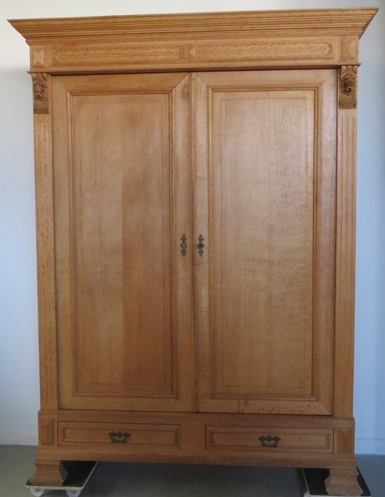 Preview of the first image of Bookcase with lion heads - Oak - Late 19th century.