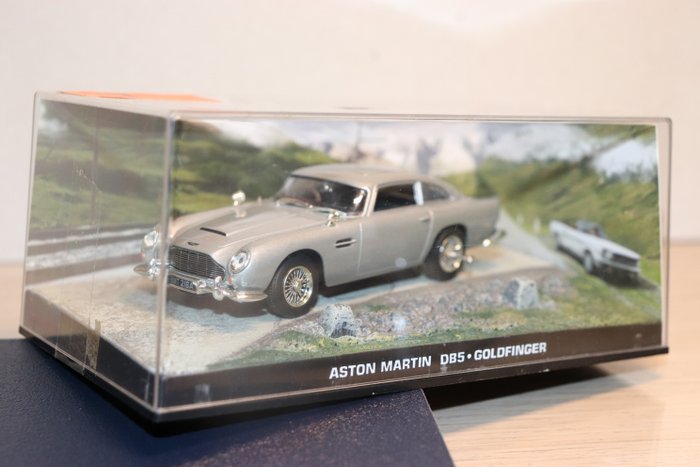 Image 2 of Universal Hobbies - 1:43 - 20 items from the James Bond Car Collection with Issue Nos. 1-21