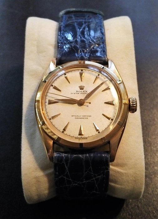 Preview of the first image of Rolex - Bubbleback - Ref. 6085 - Men - 1950-1959.