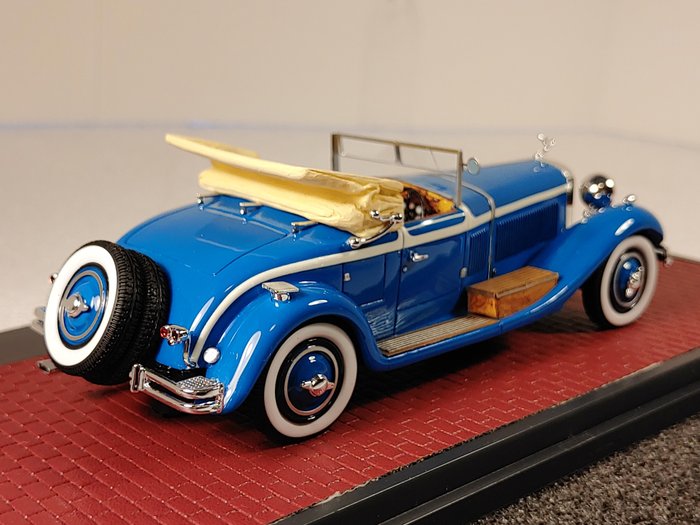 Image 3 of Matrix - 1:43 - 1929 Isotta Fraschini 8A SS Castagna Roadster Open- 1930 - 054 or 408 Limited Editi