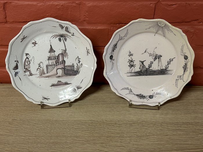 Preview of the first image of Saint Omer plates, Chinese decor 18th century (2) - Ceramic.