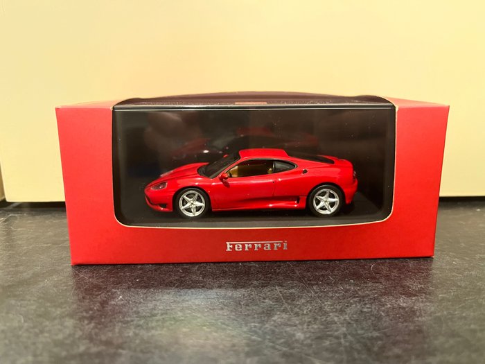 Image 2 of Hot Wheels - 1:43 - Ferrari 360 Modena 2000 - Hot Wheels Ixo