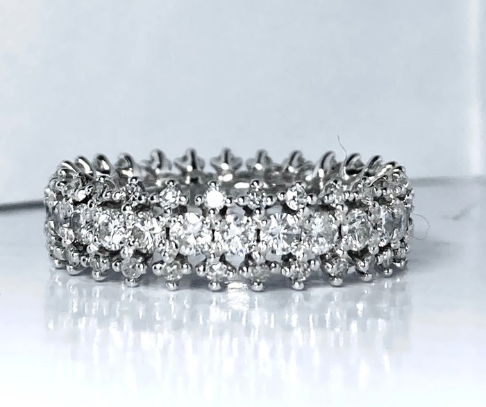 Preview of the first image of Fantin Made in Italy - 18 kt. White gold - Ring - 2.43 ct Diamond - Diamonds.