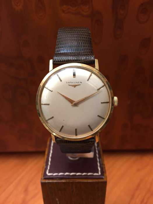 Preview of the first image of Longines - Superslim 18k Yellow Gold - Men - 1970-1979.