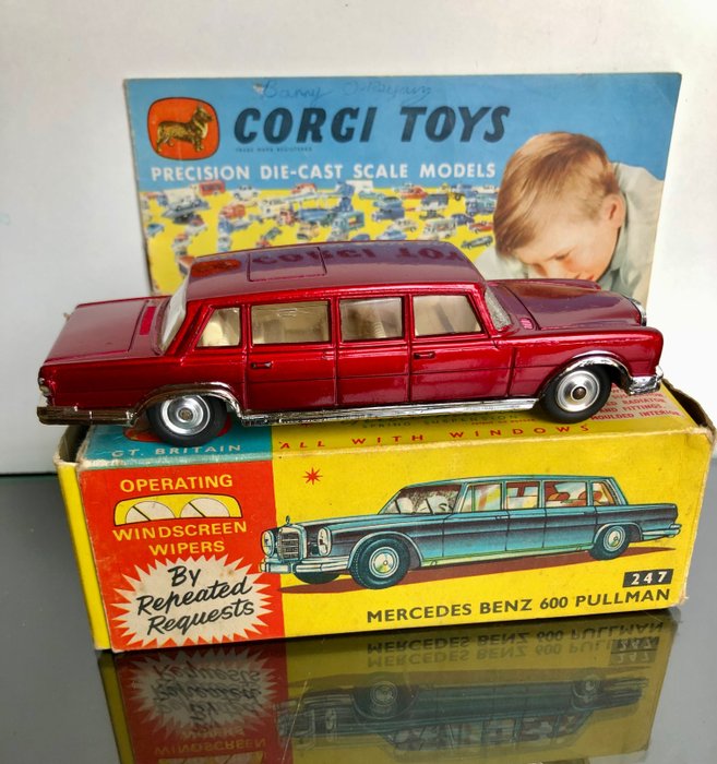 Preview of the first image of Corgi - 1:43 - ref. 247 Mercedes Benz 600 Pullman - Original Model and Box.