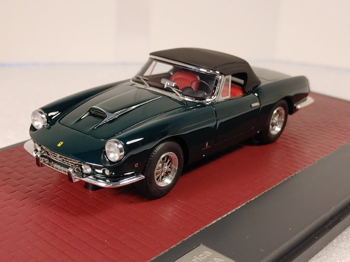 Preview of the first image of Matrix - 1:43 - Ferrari 400 Superamerica Pininfarina Cabriolet #1611 SA Closed 1959 - 184 or 408 Li.