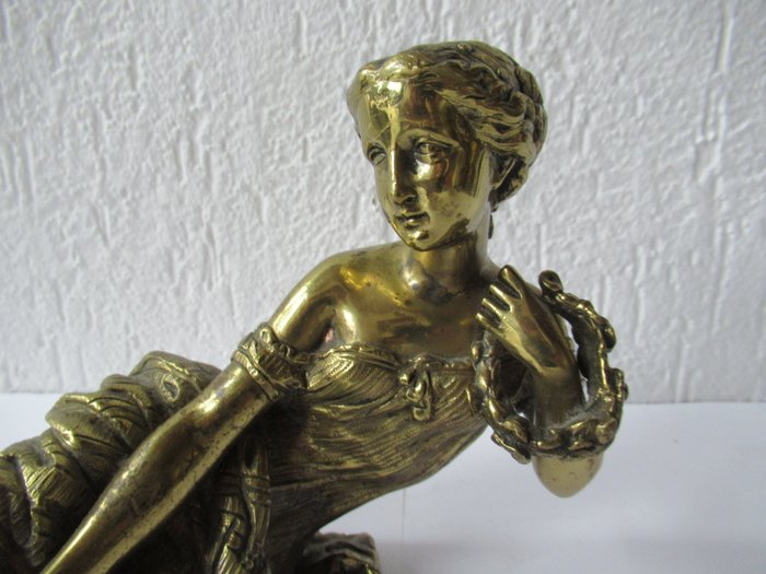Image 2 of Sculpture, reclining female figure - Brass - about 1900