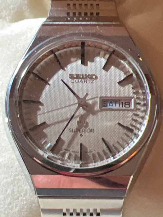 Preview of the first image of Seiko - Superior - 4883 - 8001 - Unisex - 1970-1979.