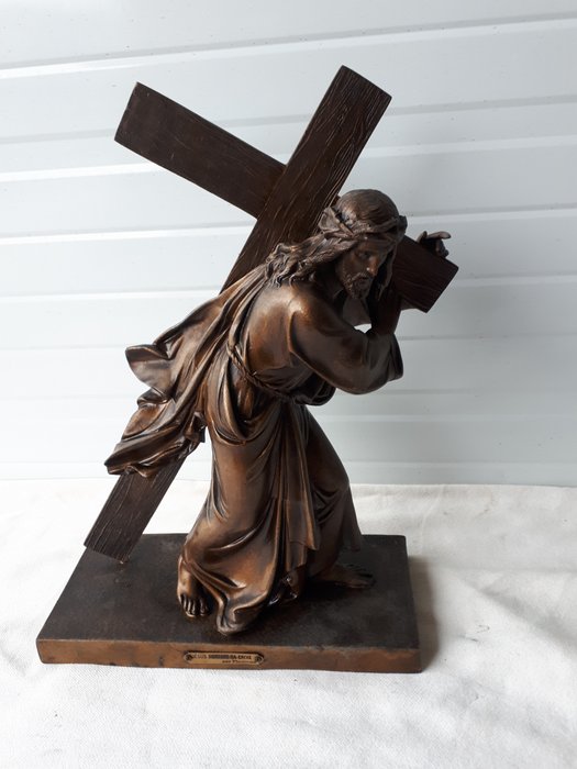 Image 3 of Sculpture, Carrying the Cross - Spelter - Early 20th century