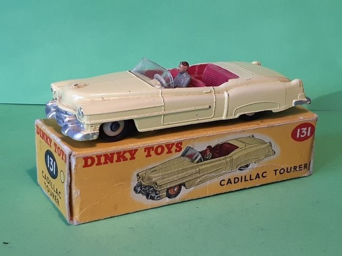 Preview of the first image of Dinky Toys - 1:43 - ref. 131 Cadillac "Eldorado" Tourer.