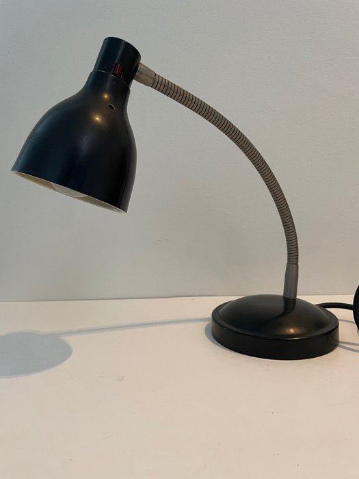Image 3 of Desk lamp (1)