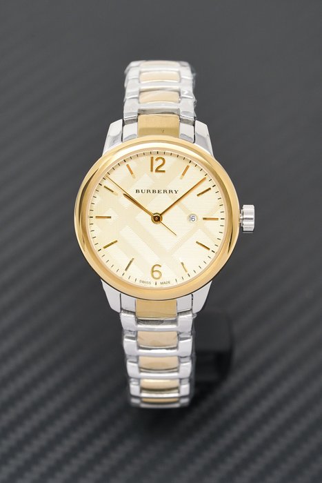Preview of the first image of Burberry - Classic Two Tone + FREE SHIPPING - BU10118 - Women - 2011-present.