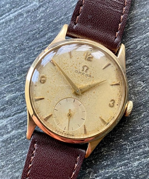Preview of the first image of Omega - 9k Yellow Gold Dennison Case - "NO RESERVE PRICE" - 13322 - Men - 1950-1959.