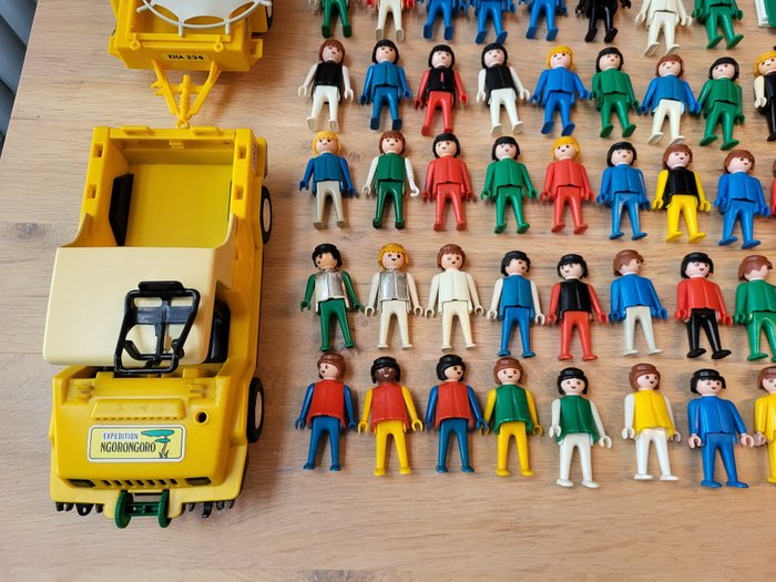 Image 2 of Playmobil - Vintage - 53 Klicky figuren, auto's en veel accessoires - Figure - 1970-1979 - Germany