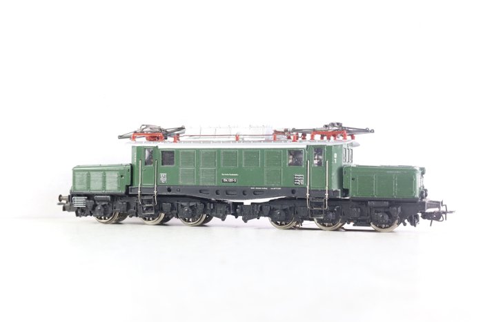 Preview of the first image of Märklin H0 - 3022 - Electric locomotive - BR 194 German Crocodile - DB.