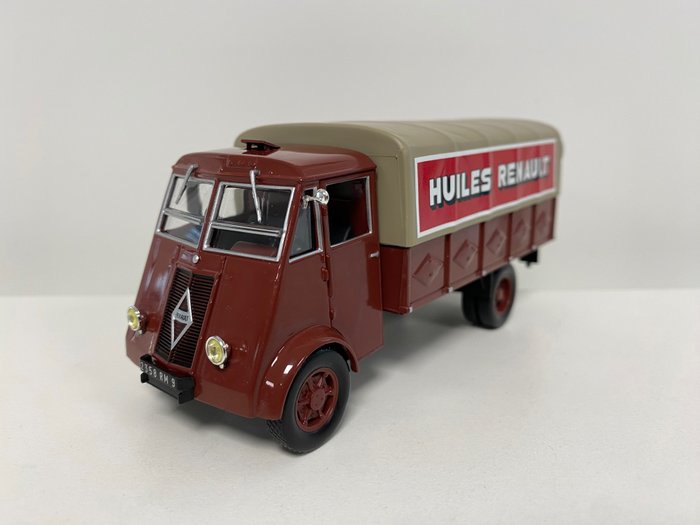 Image 2 of IXO - 1:43 - Renault AHN 1940 Huiles Renault - Limited and sold out edition