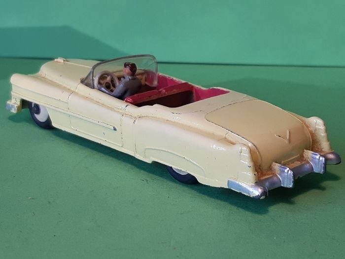 Image 2 of Dinky Toys - 1:43 - ref. 131 Cadillac "Eldorado" Tourer