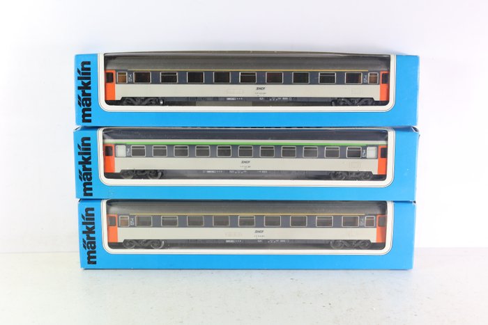 Image 3 of Märklin H0 - 4161/4170 - Passenger carriage - 3 Eurofirma carriages 1st and 2nd class - SNCF