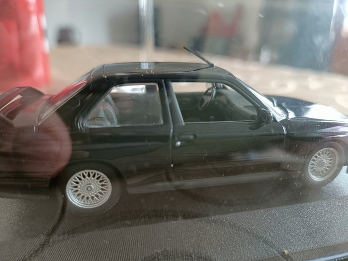 Image 3 of MiniChamps - 1:43 - BMW M 3 E 30 - Limited to 4032 pieces