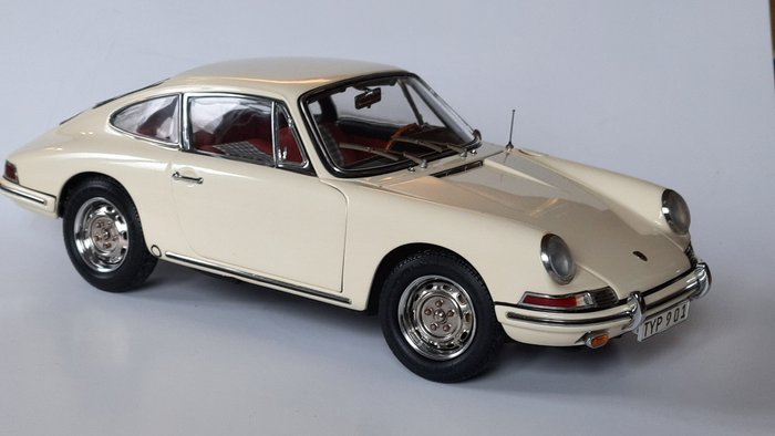 Image 3 of CMC - 1:18 - Porsche 901 1964 - M-067C
