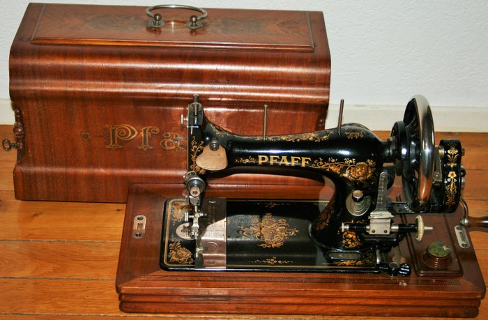Pfaff - sewing machine with dust cover, 1905 - Iron (cast/wrought