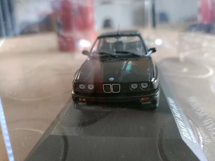 Image 2 of MiniChamps - 1:43 - BMW M 3 E 30 - Limited to 4032 pieces