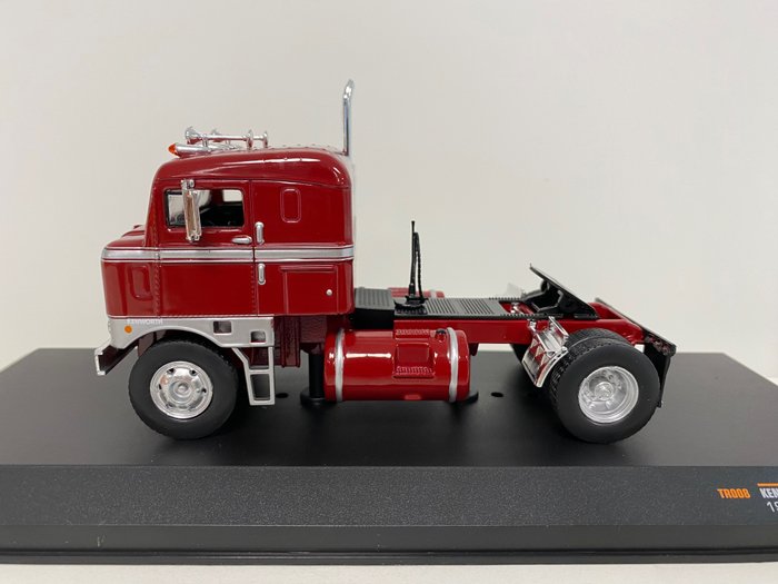 Image 3 of IXO - 1:43 - Kenworth Bullnose 1950 - Rare Collector! Limited and sold out edition