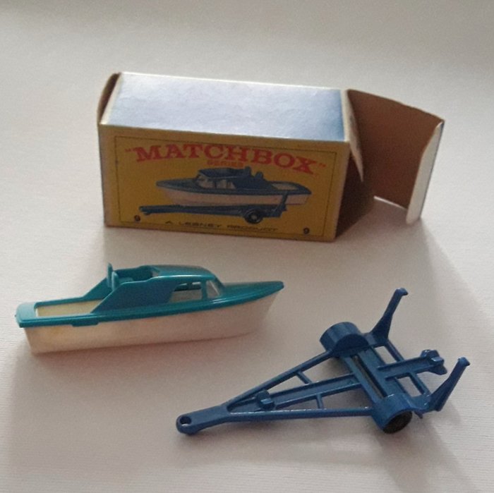 Preview of the first image of Matchbox - 1:64 - Carrello porta barca n. 9.