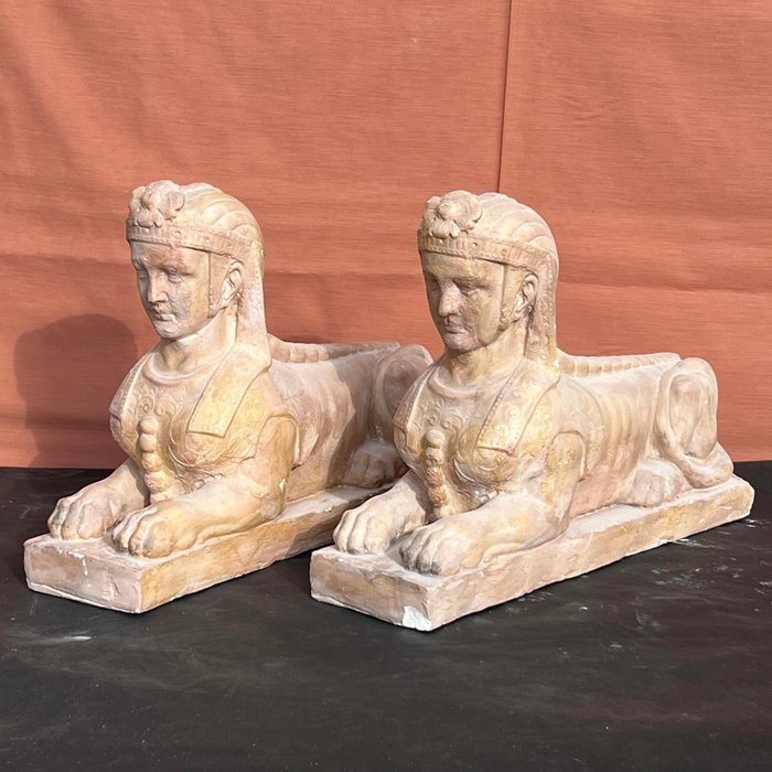 Preview of the first image of Sculpture, Pair of Sphinxes - length 50 cm (2) - Canary - Mid 20th century.