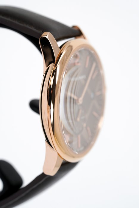 Image 2 of Burberry - The Classic Rose Gold + FREE SHIPPING - BU10012 - Men - 2011-present