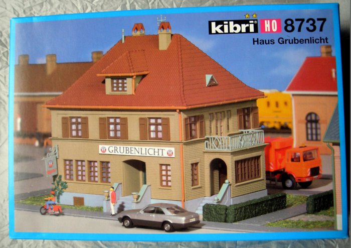 Image 2 of Kibri H0 - 8152 / 8735 / 8737 / 9315 - Scenery - 4 model kit buildings