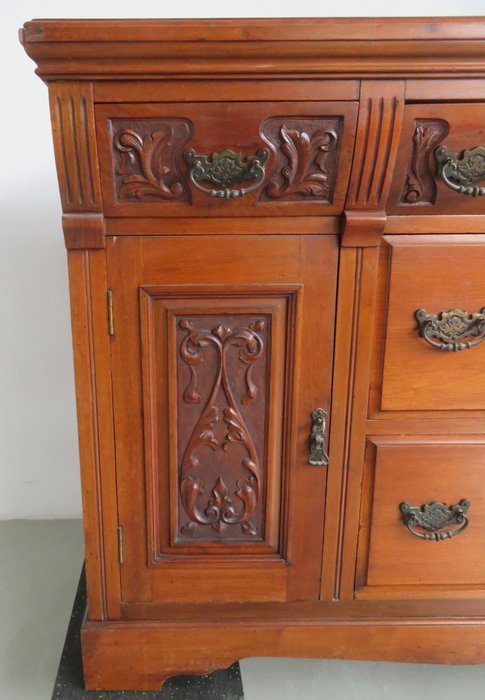 Image 2 of Sideboard - Victorian - Walnut - Late 19th century