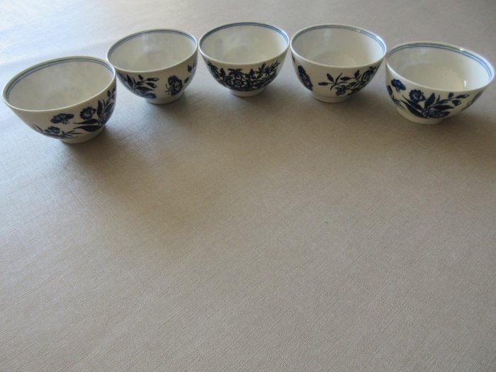 Image 2 of Worcester, Dr. Wall - teacups (5) - Porcelain