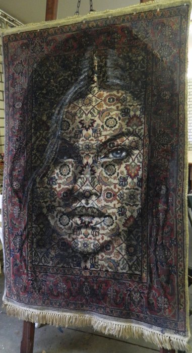 Image 3 of Jacqueline Klein Breteler - Portrait on a real Persian carpet (XXL)