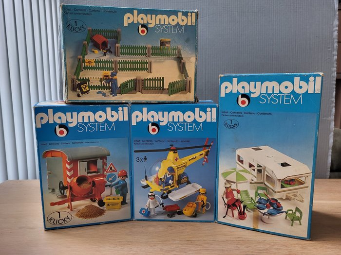 Preview of the first image of Playmobil - Vintage - 3207, 3247, 3249 en 3504 - Figure - 1970-1979 - Germany.