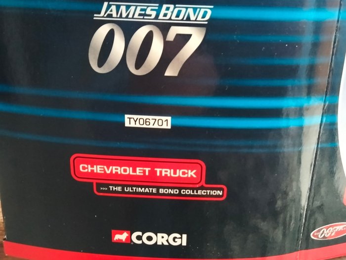 Image 3 of Corgi - 1:43 - Chevrolet truck - Truck of James Bond 007 from the movie "From Russia with Love"