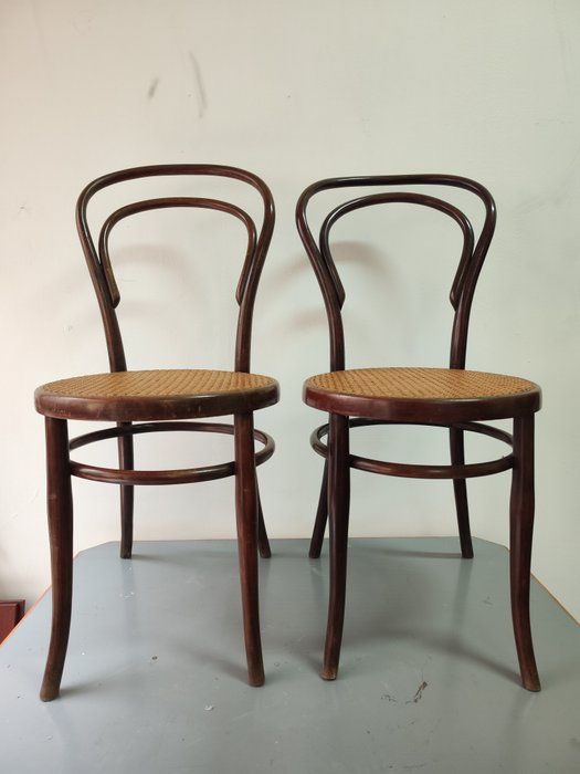 Preview of the first image of Dining chair (2).