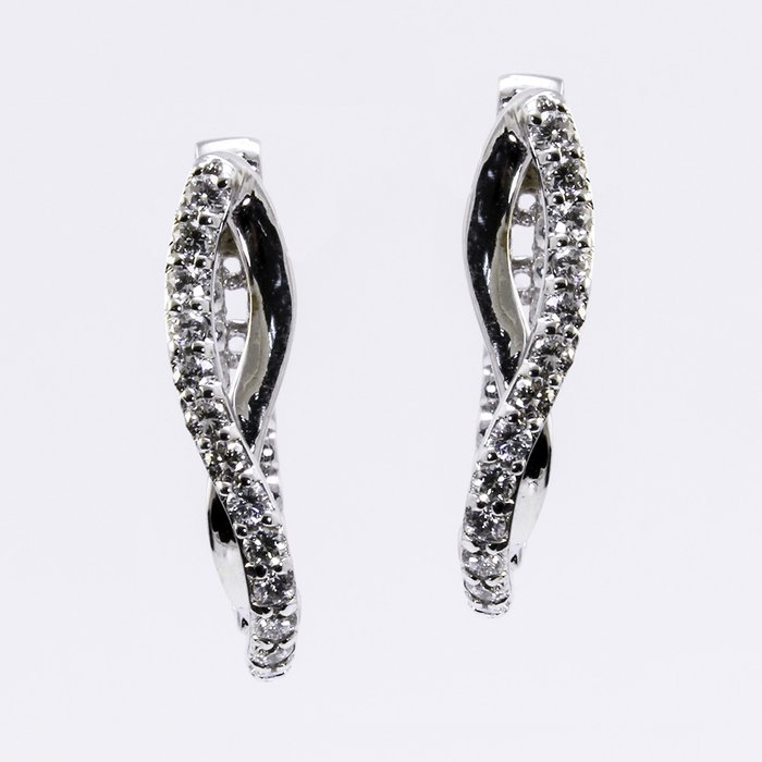 Preview of the first image of 18 kt. White gold - Earrings - Diamonds.
