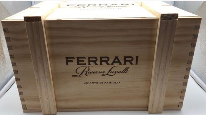 2015 Fratelli Lunelli, Ferrari, Riserva Lunelli - Τρεντίνο DOC - 6 Bottles (0.75L)