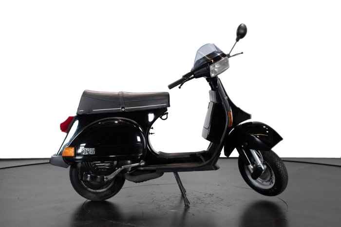 Preview of the first image of Piaggio - Vespa T5 - Pole Position - 125 cc - 1985.